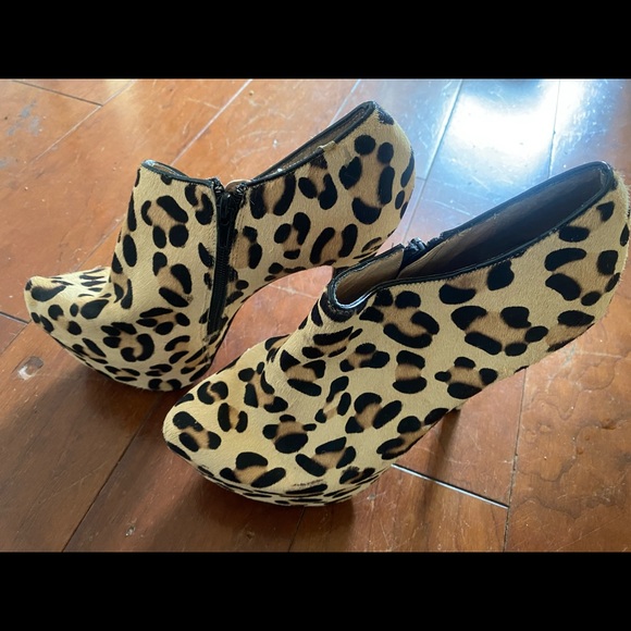 6” leopard print furry high heels - Picture 4 of 4